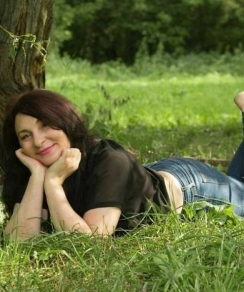 Фаина, 38